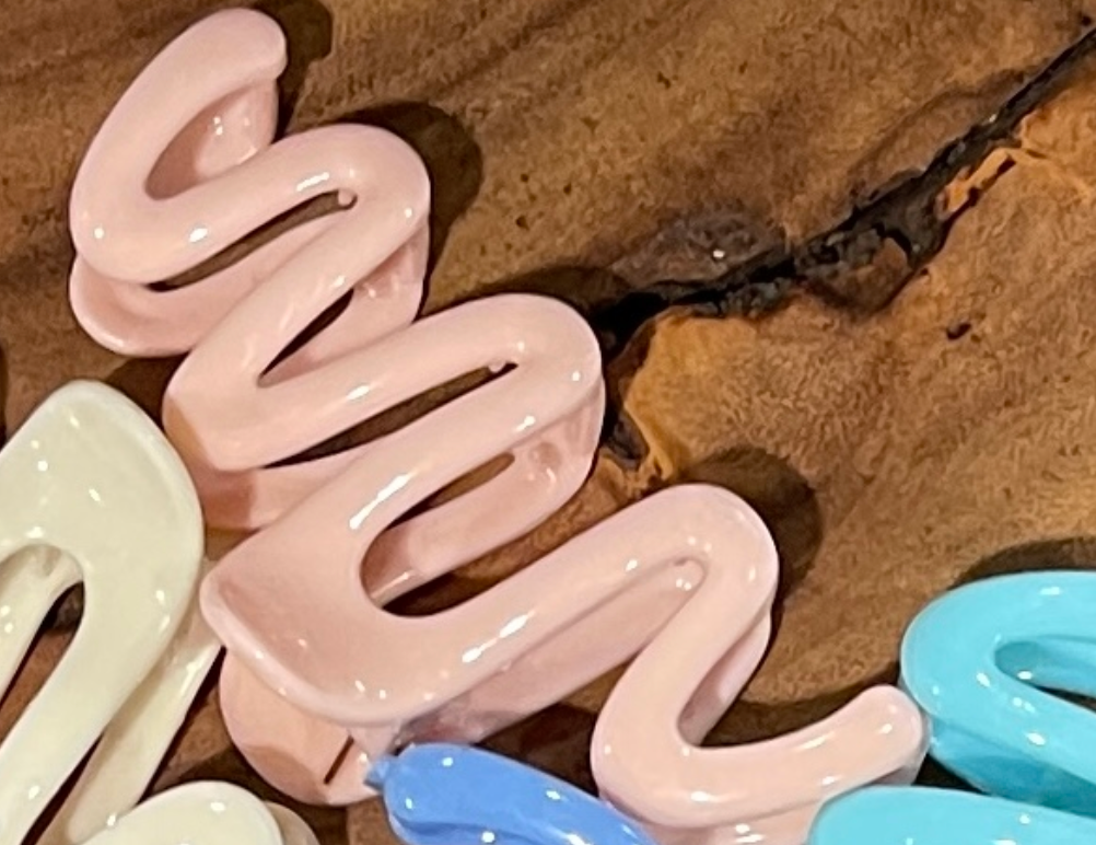 Island Wave Squiggle Claw Clip