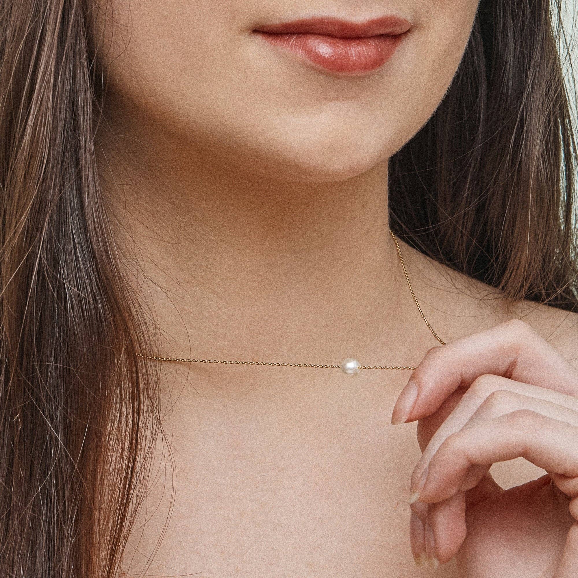 6mm Classic Pearl Charm 18K Gold Dip Necklace