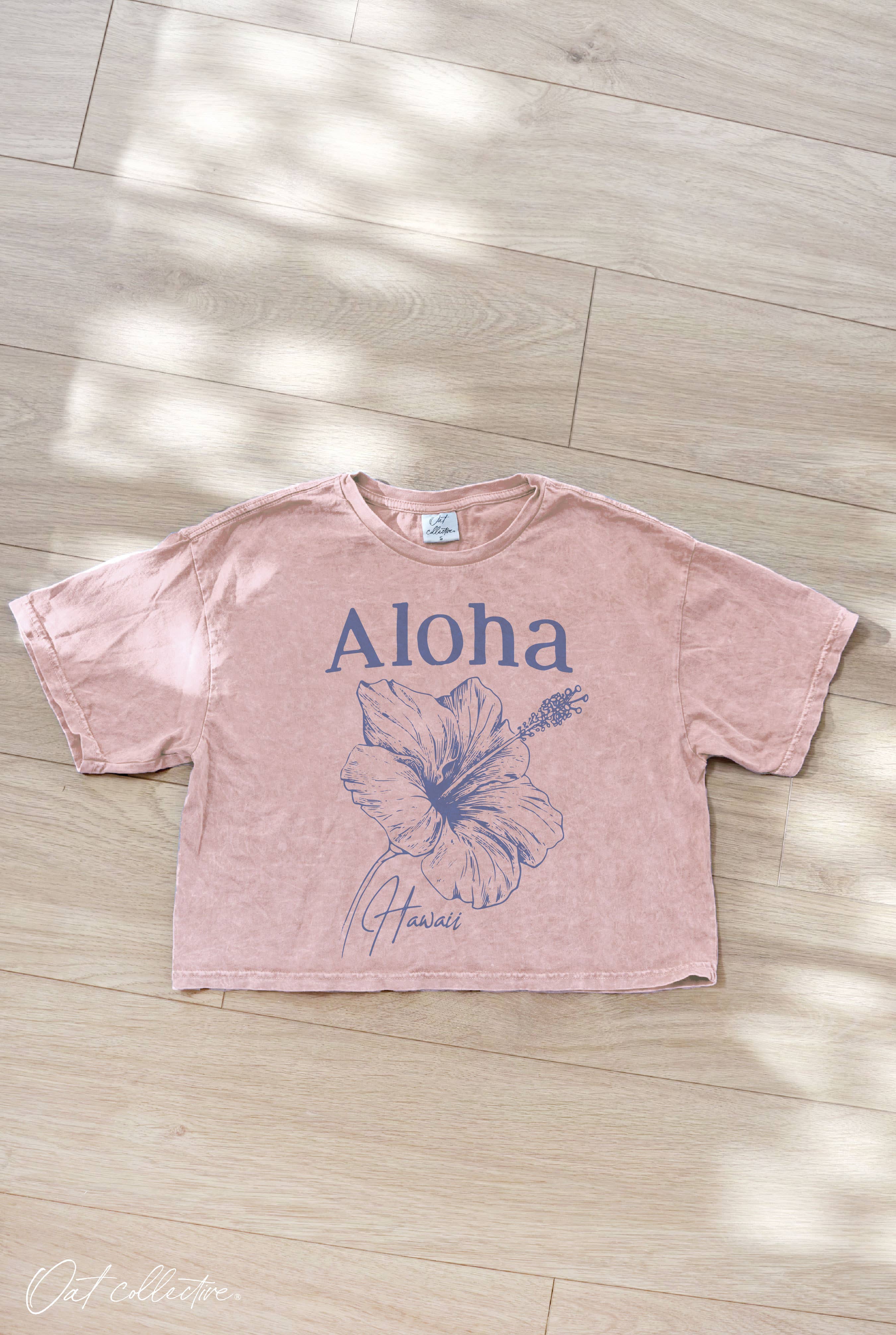ALOHA HAWAII Cropped Mineral Washed Graphic Top