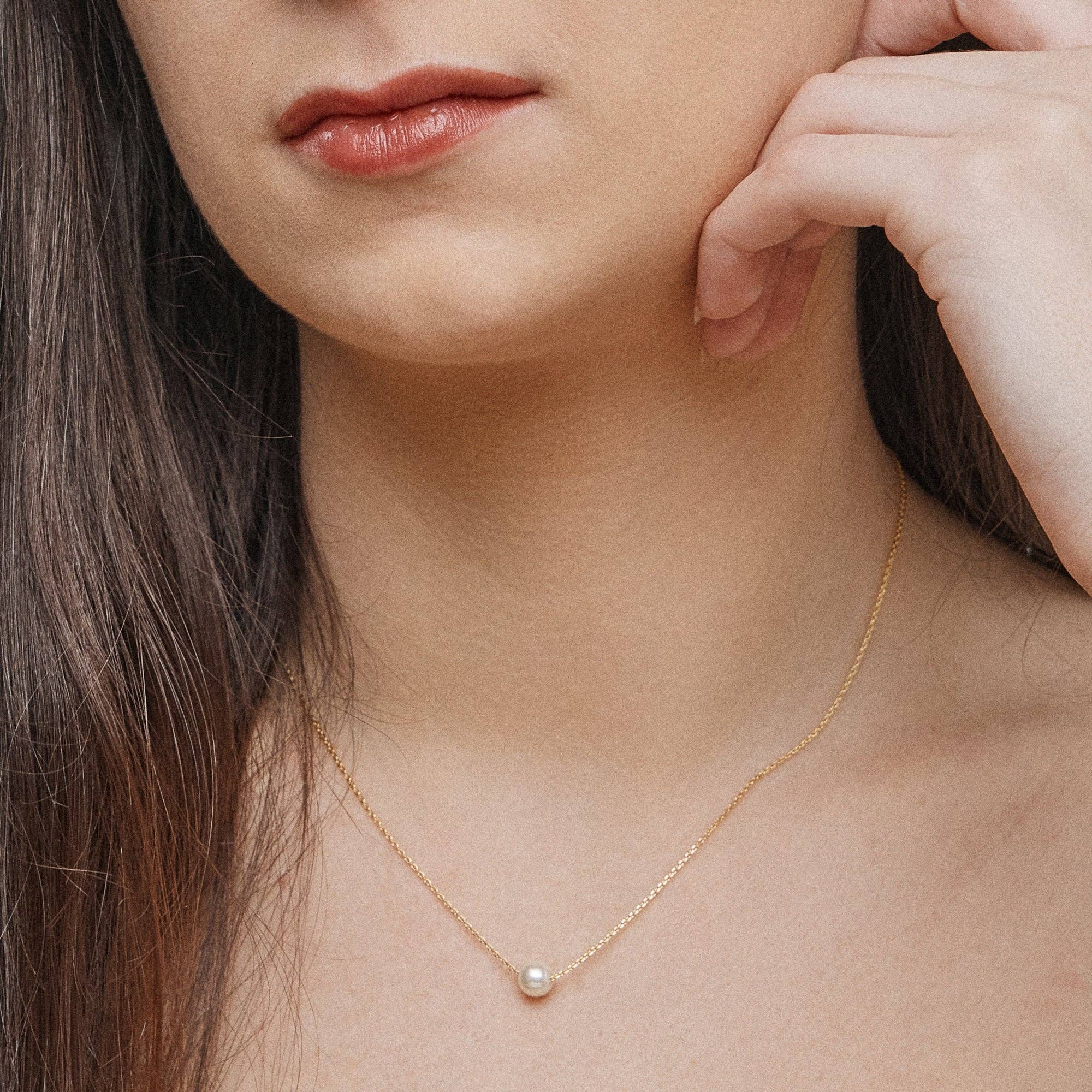 6mm Classic Pearl Charm 18K Gold Dip Necklace